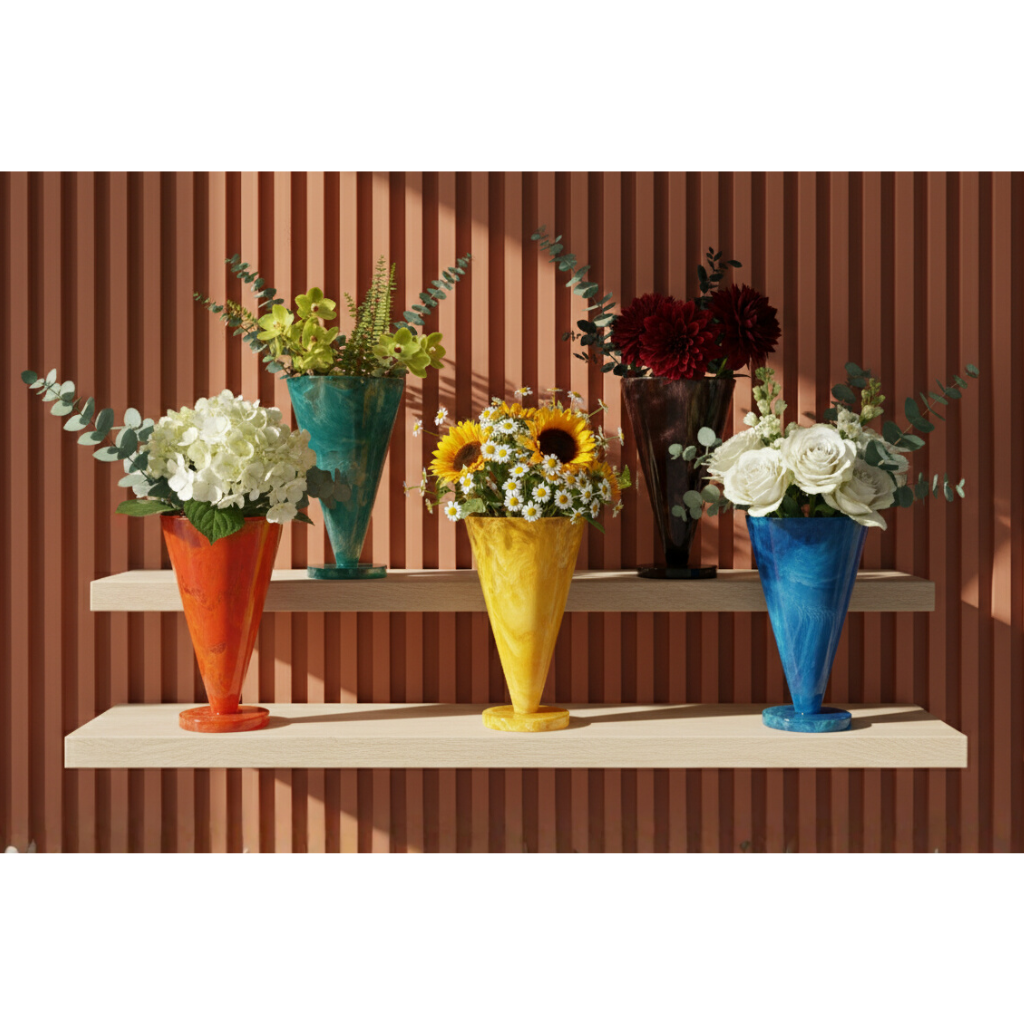 Set of 3 Epoxy Resin Decorative Vases