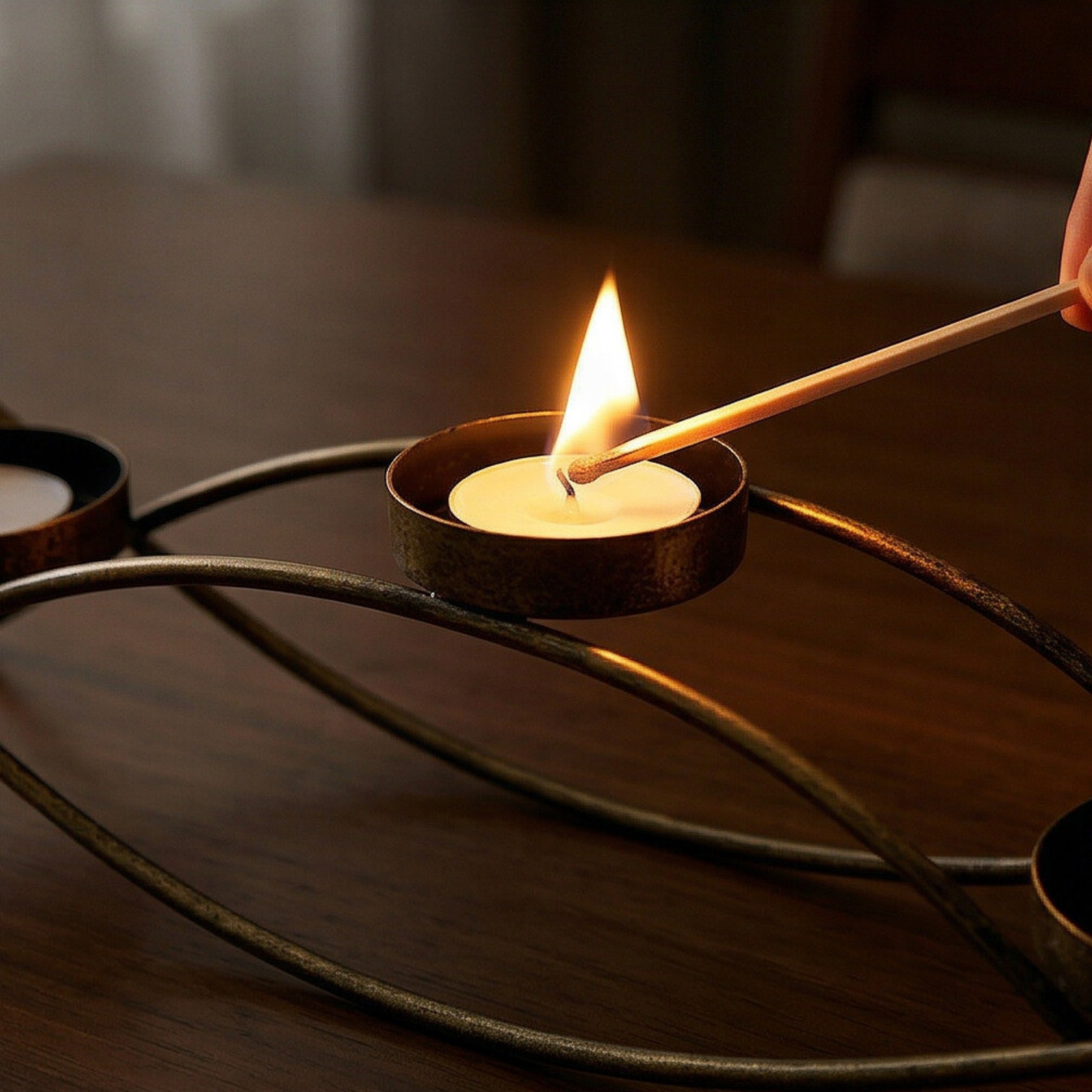 Modern Metal Candle Holder with 3 Arms